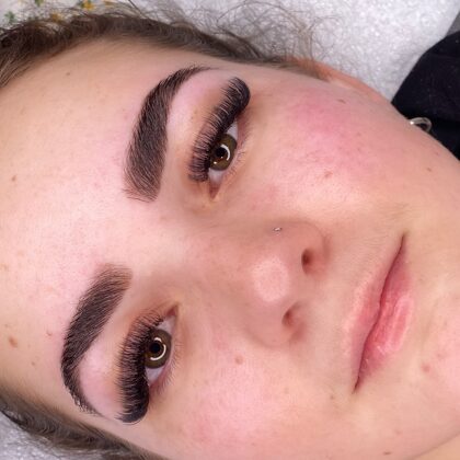 Brow Thread and Tint